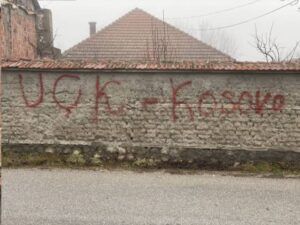 Још један графит УЧК исписан је данас у Грачаници