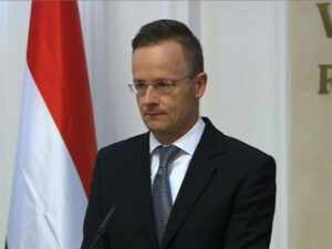 Петер Сијарто