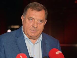 Милорад Додик