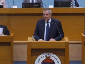 Радован Вишковић