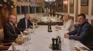 Цвијановић и Тегелтија са Селаковићем