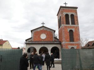 У обновљеној цркви