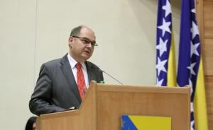 Кристијан Шмит