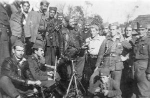 ПРЕКО 8.000 муслимана ЧЕТНИЦИ