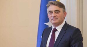 Жељко Комшић