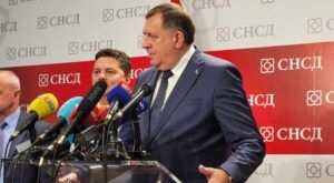 Милорад Додик