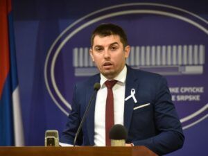 Денис Шулић