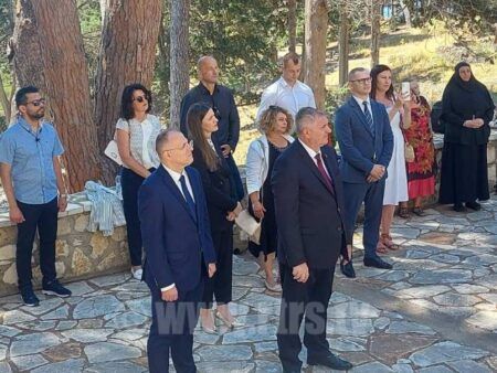Радован Вишковић на острву Видо