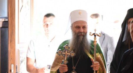 Патријарх Порфирије стигао у манастир Глоговац
