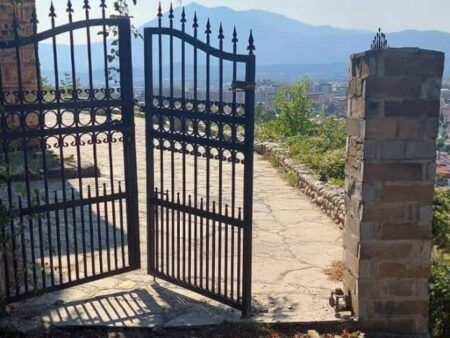 Црква Светог Спаса у Призрену 