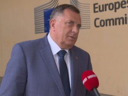 Милорад Додик