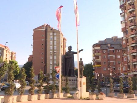 Долазак премијерке Брнабић на КиМ