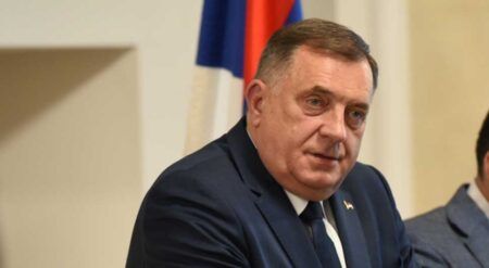 Милорад Додик