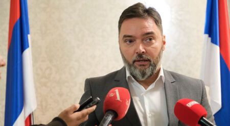 Сташа Кошарац