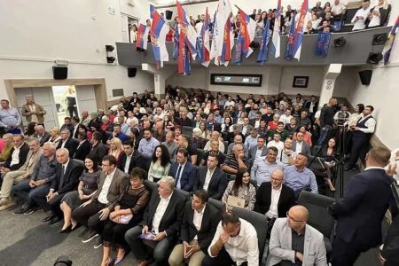 Опозиција доживјела нови ДЕБАКЛ