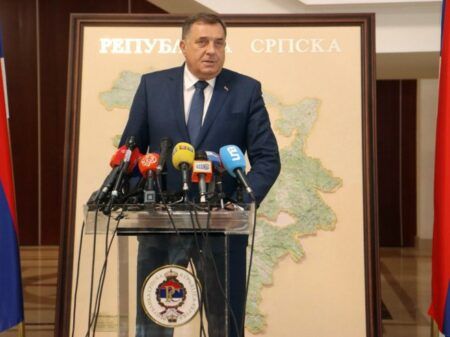 Милорад Додик