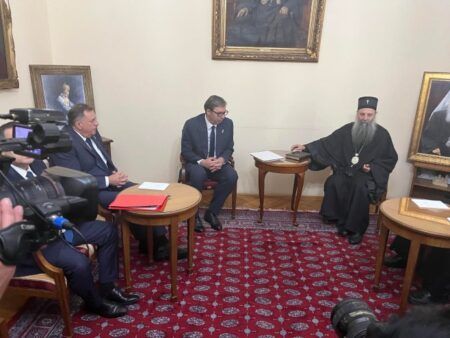 Додик присуствује састанку у Патријаршији