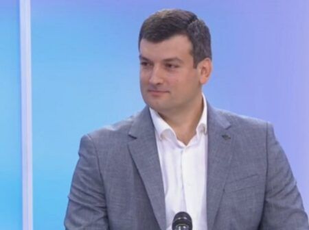 Давор Шешић