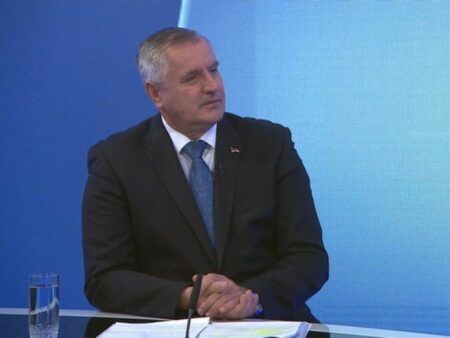 Радован Вишковић