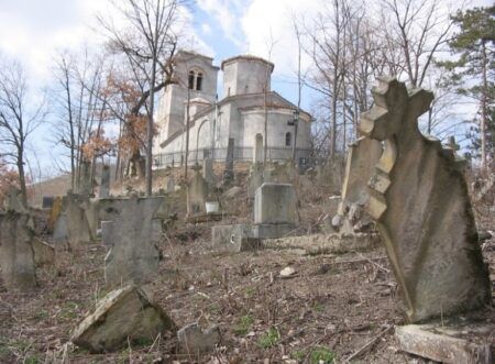 ЈЕДИНА ЦРКВА НА СВИЈЕТУ ИЗГРАЂЕНА ИСПОД БИВОЉЕ КОЖЕ