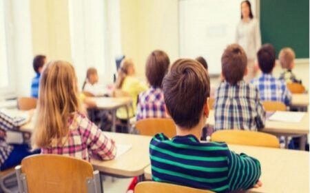 СРПСКОЈ дјеци у Гламочу