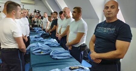 Срби са КиМ
