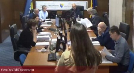 ЦИК контаминира изборни процес