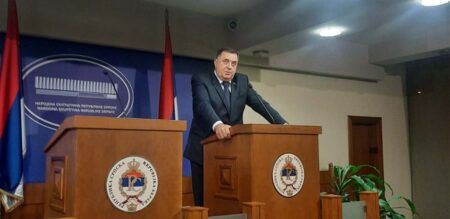 Милорад Додик