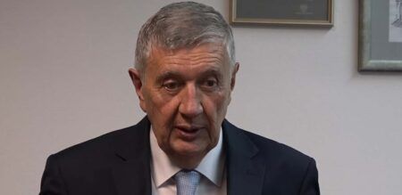 Небојша Радмановић