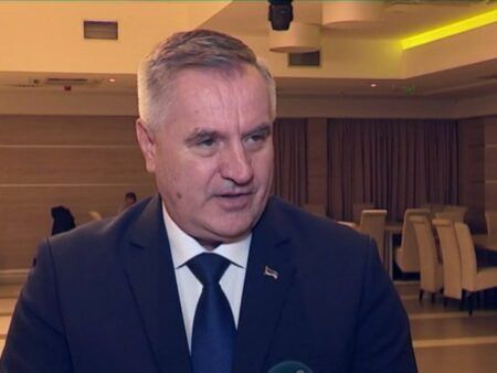 Радован Вишковић