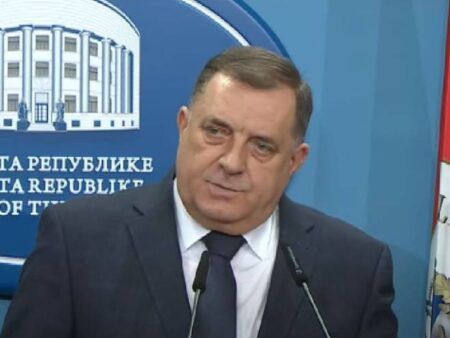 Милорад Додик