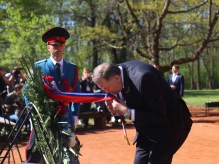 Милорад Додик