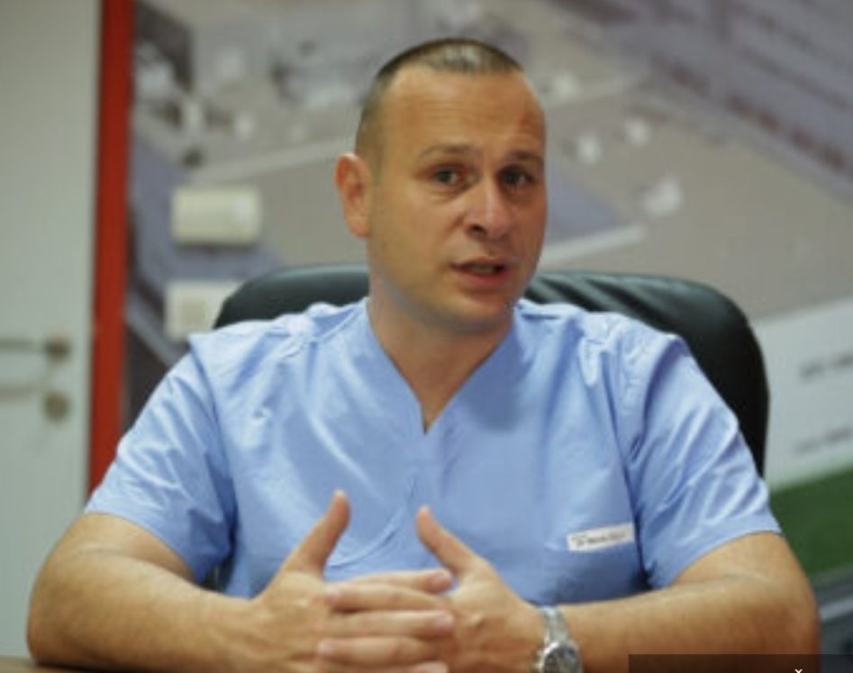 Др Никола Шобот